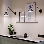 #stayhere - Brand New Unique Designer 1bdr In Trendy Neighbourhood Apartment