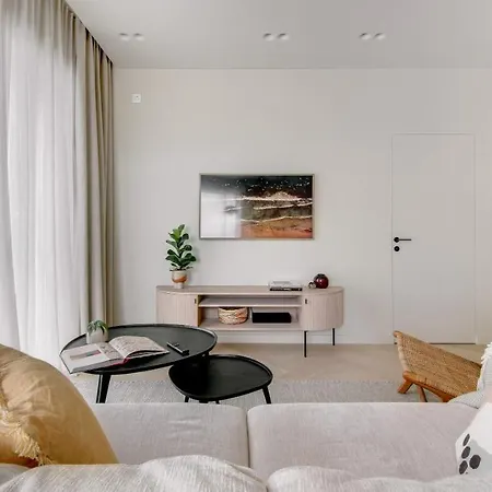 #stayhere - Brand New Unique Designer 1bdr In Trendy Neighbourhood شقة