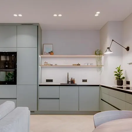 #stayhere - Brand New Unique Designer 1bdr In Trendy Neighbourhood Apartment