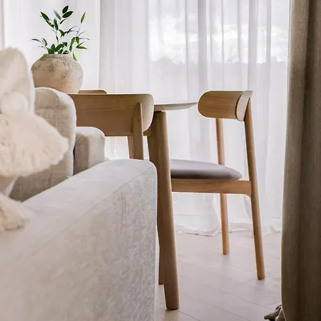 #stayhere - Brand New Unique Designer 1bdr In Trendy Neighbourhood Apartment