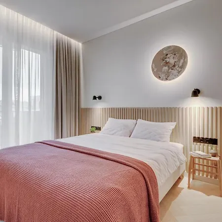 #stayhere - Brand New Unique Designer 1bdr In Trendy Neighbourhood דירה *