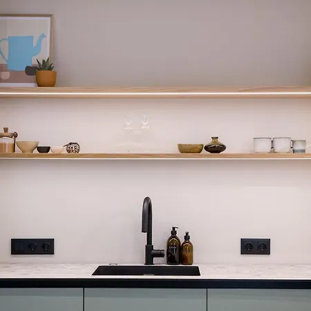 #stayhere - Brand New Unique Designer 1bdr In Trendy Neighbourhood *