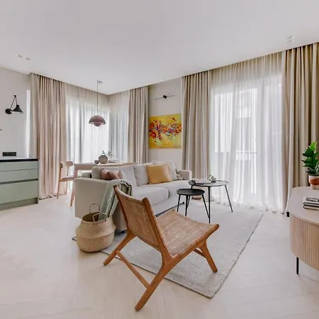 #stayhere - Brand New Unique Designer 1bdr In Trendy Neighbourhood Appartement