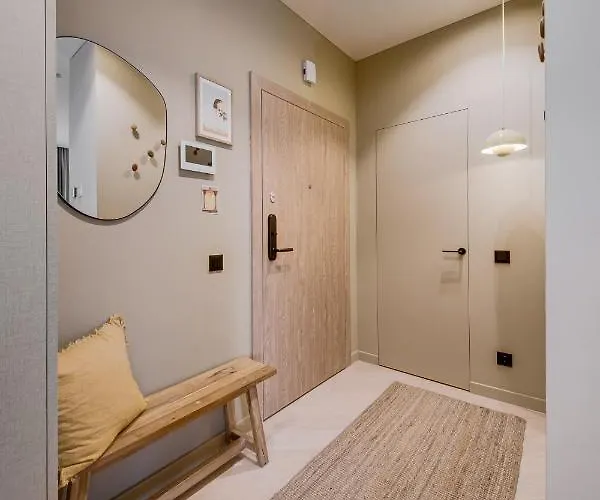 #stayhere - Brand New Unique Designer 1bdr In Trendy Neighbourhood *