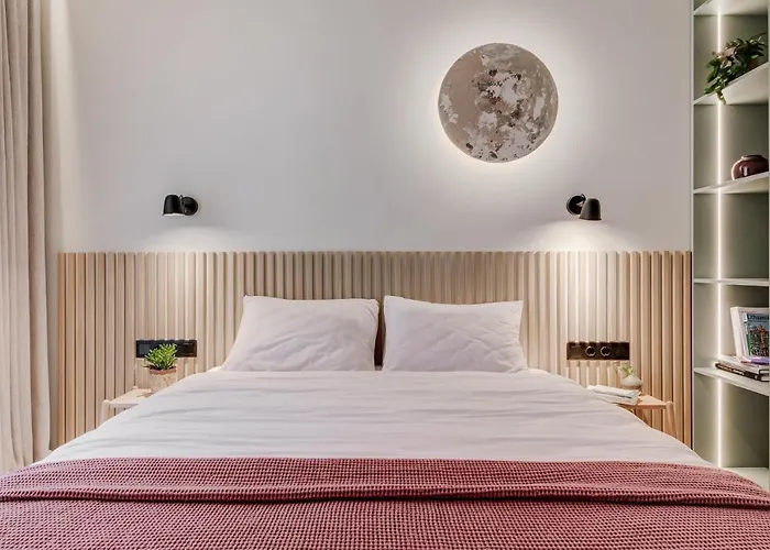 #stayhere - Brand New Unique Designer 1bdr In Trendy Neighbourhood Апартаменты *