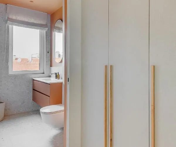 #stayhere - Brand New Unique Designer 1bdr In Trendy Neighbourhood